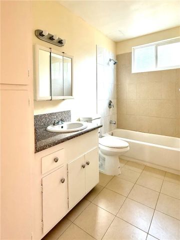 414 Mariposa Avenue B, Sierra Madre, CA 91024