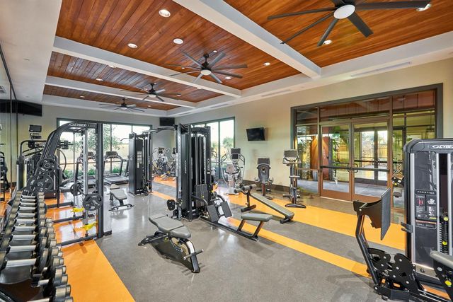 428 Cathedral Court S, Madera, CA 93636
