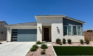 428 Cathedral Court S, Madera, CA 93636