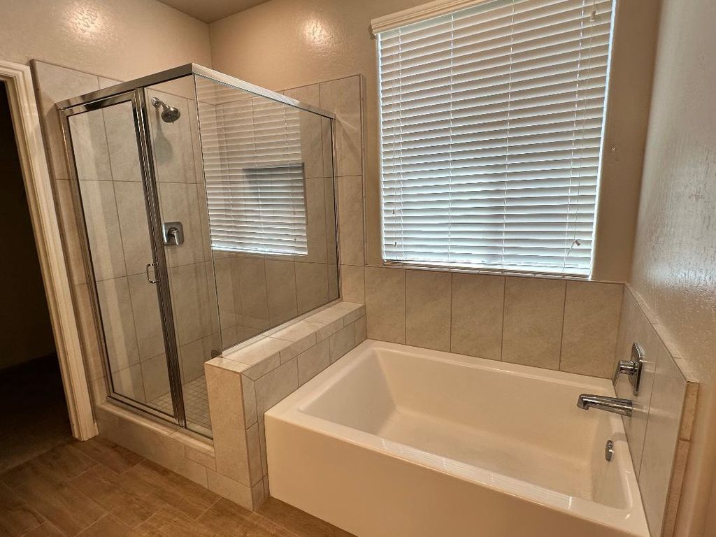 Image 18 of property listing at 428 Cathedral Court S, Madera, CA 93636