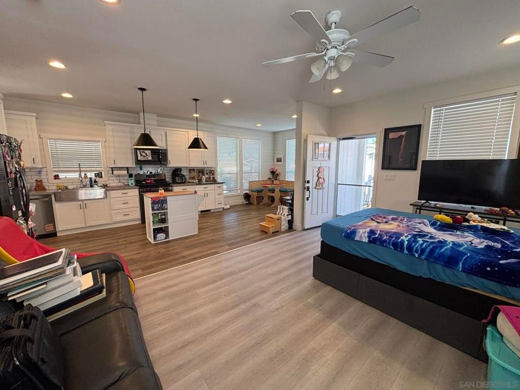 Image 8 of property listing at 13111 Bonita Vista St 228, Poway, CA 92064