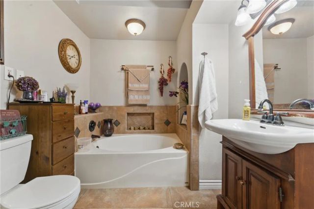 20130 Monte Vista Lane, Apple Valley, CA 92308