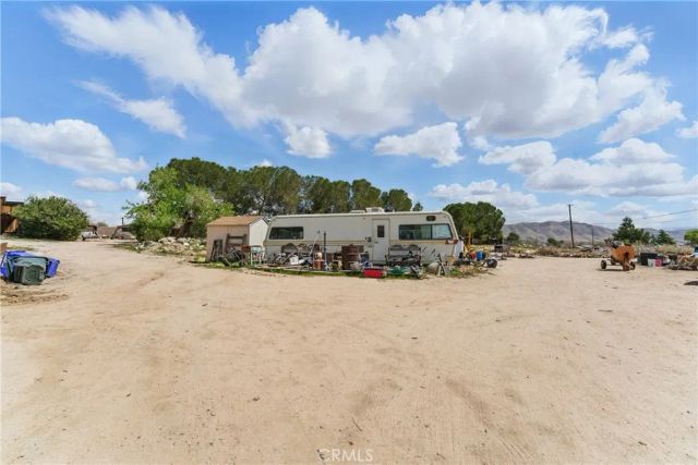 20130 Monte Vista Lane, Apple Valley, CA 92308