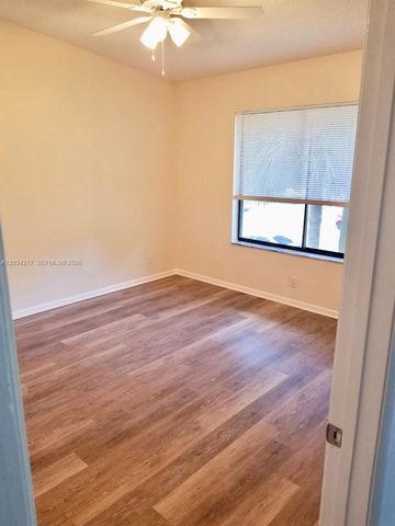 21950 Soundview Ter 209, Boca Raton, FL 33433