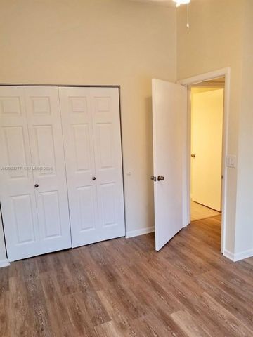 21950 Soundview Ter 209, Boca Raton, FL 33433