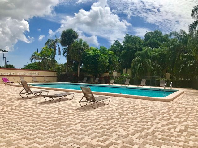 21950 Soundview Ter 209, Boca Raton, FL 33433