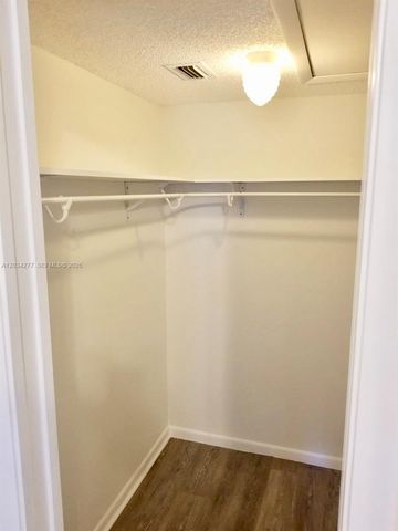 21950 Soundview Ter 209, Boca Raton, FL 33433