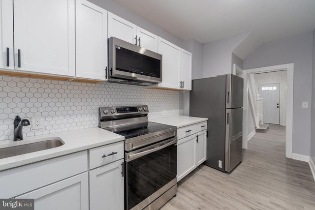 2922 RIDGEWOOD AVE, Baltimore, MD 21215