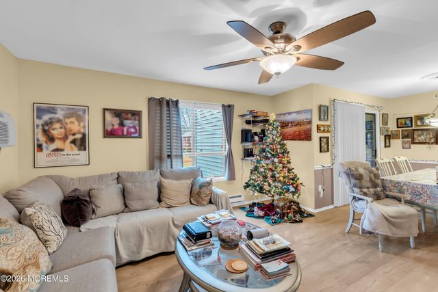 229 Medford Court A, Manalapan, NJ 07726