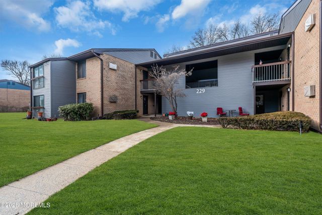 229 Medford Court A, Manalapan, NJ 07726