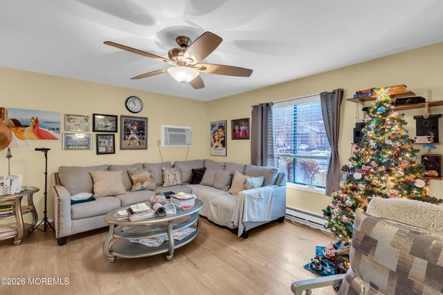 229 Medford Court A, Manalapan, NJ 07726