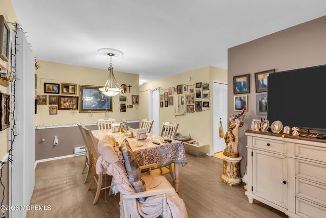 229 Medford Court A, Manalapan, NJ 07726