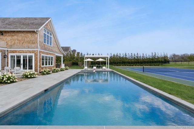 450 Seven Ponds Towd Road, Water Mill, NY 11976