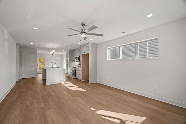 2569 Old Greenbrier Pike, Greenbrier, TN 37073