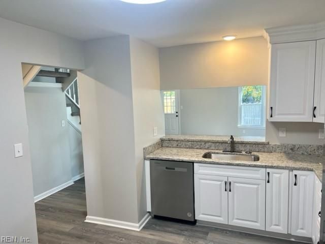 1716 Alvena LN, Virginia Beach, VA 23464