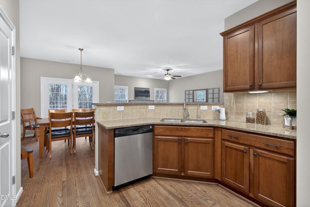 200 Shorehouse Way, Holly Springs, NC 27540