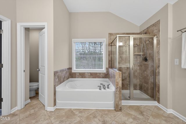 200 Shorehouse Way, Holly Springs, NC 27540