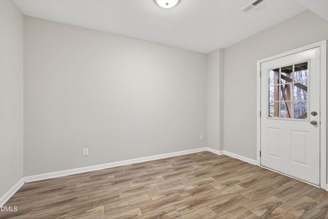 200 Shorehouse Way, Holly Springs, NC 27540