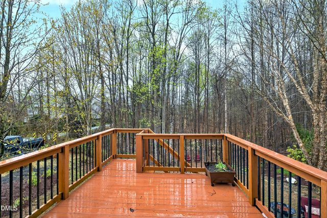 200 Shorehouse Way, Holly Springs, NC 27540