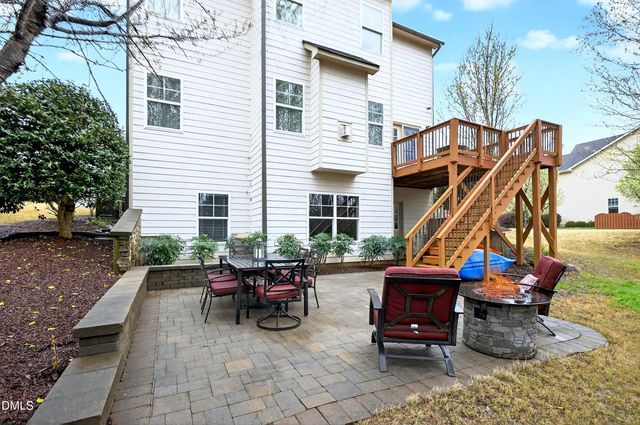 200 Shorehouse Way, Holly Springs, NC 27540