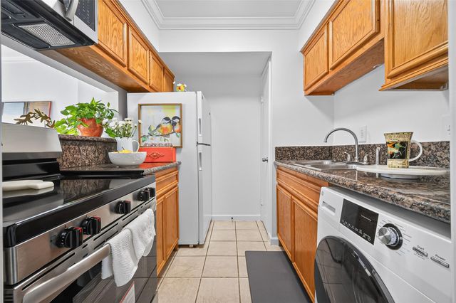 6402 Del Monte Drive 65, Houston, TX 77057