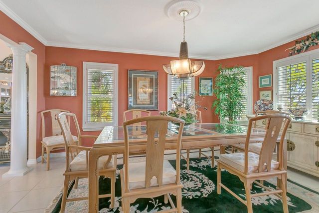 205 6TH STREET E, Tierra Verde, FL 33715