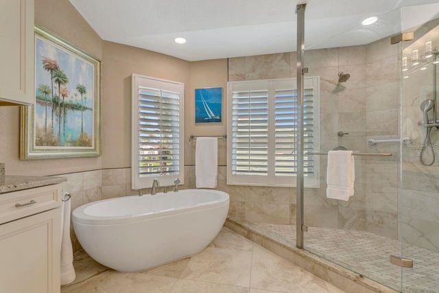205 6TH STREET E, Tierra Verde, FL 33715
