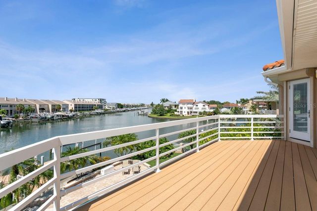 205 6TH STREET E, Tierra Verde, FL 33715