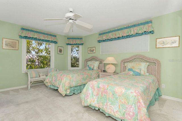 205 6TH STREET E, Tierra Verde, FL 33715
