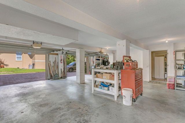 205 6TH STREET E, Tierra Verde, FL 33715