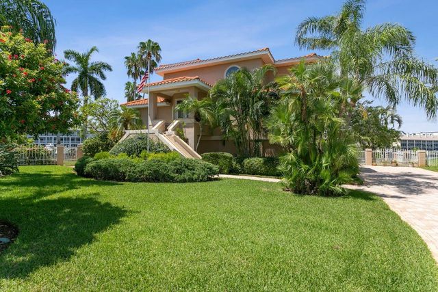 205 6TH STREET E, Tierra Verde, FL 33715