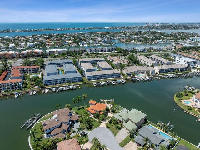 205 6TH STREET E, Tierra Verde, FL 33715