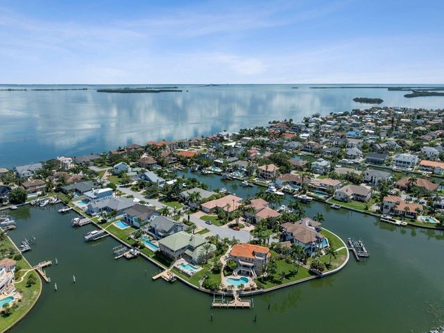 205 6TH STREET E, Tierra Verde, FL 33715