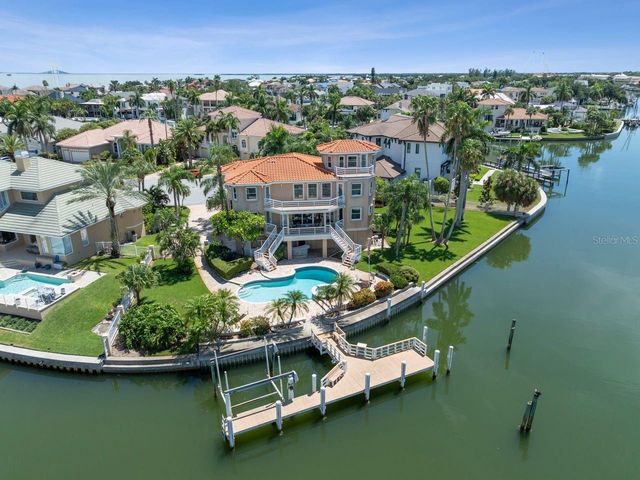 205 6TH STREET E, Tierra Verde, FL 33715