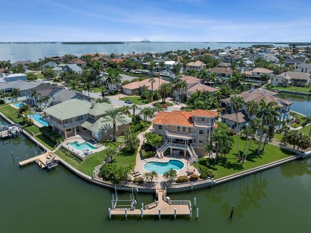 205 6TH STREET E, Tierra Verde, FL 33715