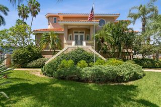 205 6TH STREET E, Tierra Verde, FL 33715