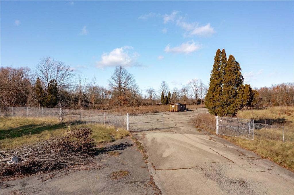 403 Main Street, New Paltz, NY 12561