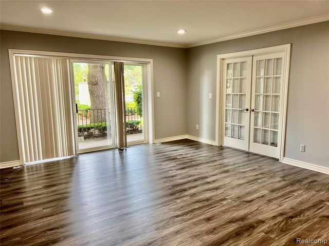 1113 N Old Woodward Avenue 41, Birmingham, MI 48009