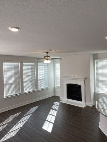 2401 Siskiyou Street, Lewisville, TX 75056