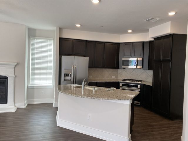 2401 Siskiyou Street, Lewisville, TX 75056