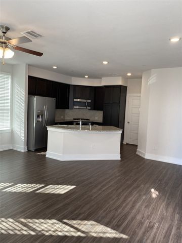 2401 Siskiyou Street, Lewisville, TX 75056