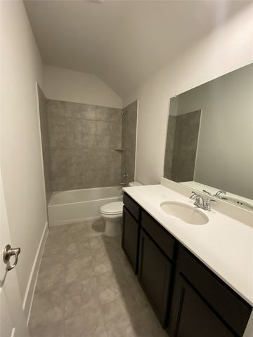 2401 Siskiyou Street, Lewisville, TX 75056