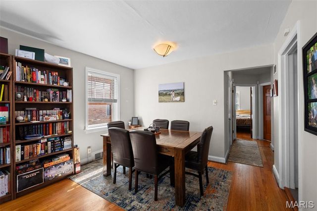 7030 Amherst Avenue, University City, MO 63130