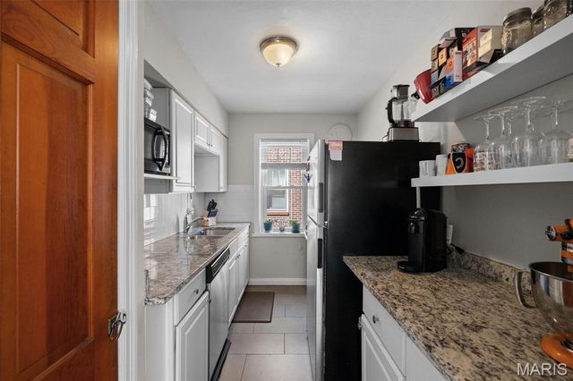 7030 Amherst Avenue, University City, MO 63130