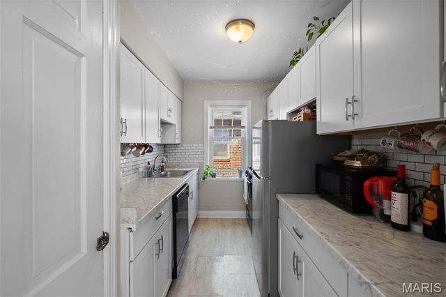 7030 Amherst Avenue, University City, MO 63130