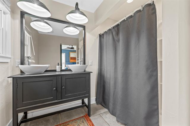 1320 Hillside Street, Waco, TX 76710