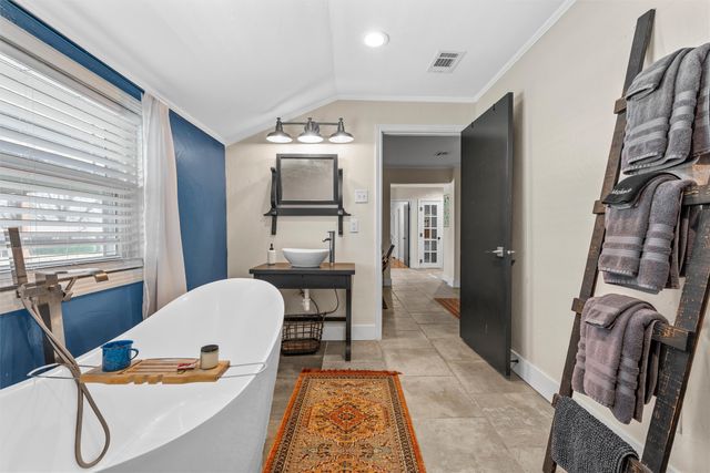 1320 Hillside Street, Waco, TX 76710