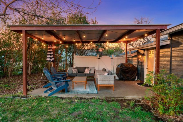 1320 Hillside Street, Waco, TX 76710