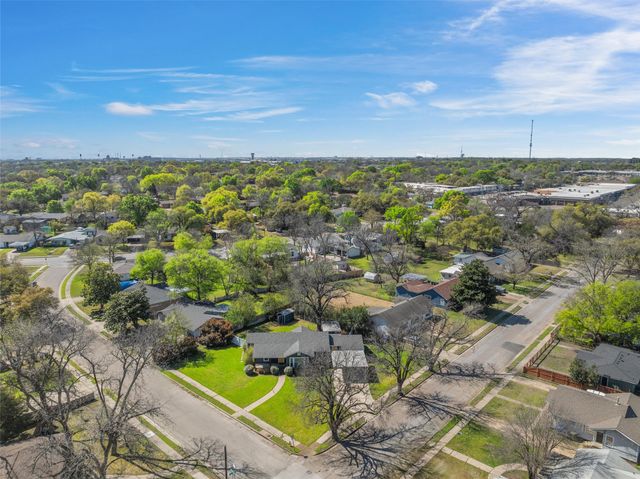 1320 Hillside Street, Waco, TX 76710