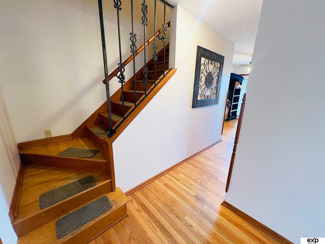 16512 Poppleton Avenue, Omaha, NE 68130